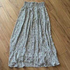 Promesa Black and White Floral Maxi Skirt